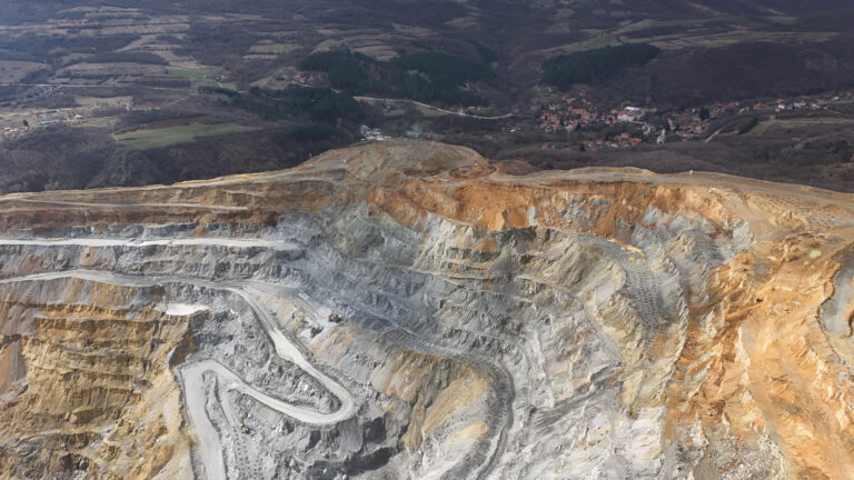 Viel Gold und Kupfer: Rohstoff-Hotspot mitten in Europa glänzt mit Top-Projekten